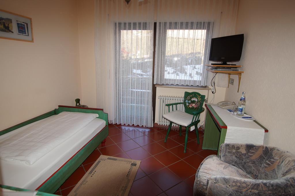 Hotel Hirsch Bad Peterstal-Griesbach Phòng bức ảnh